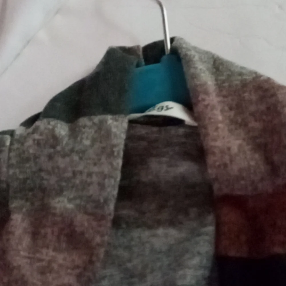 Egy striped cardigan with pockets